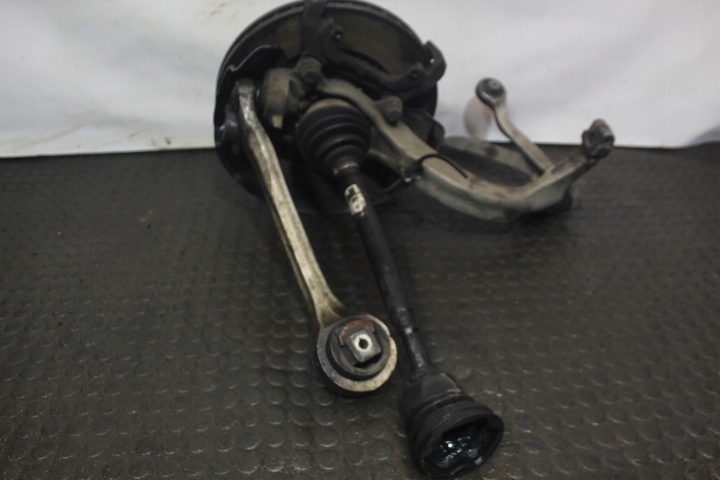 фото №3, Поворотный кулак ступица левый перед audi a8 d3