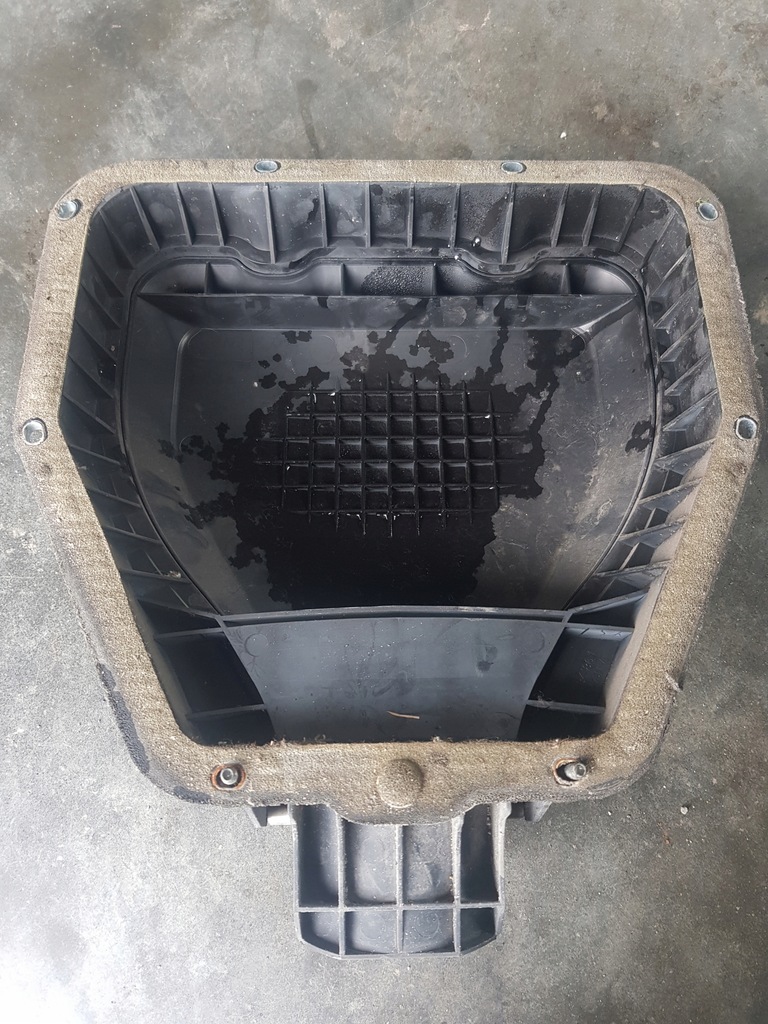 фото №3, Scania r крышка защита электрических