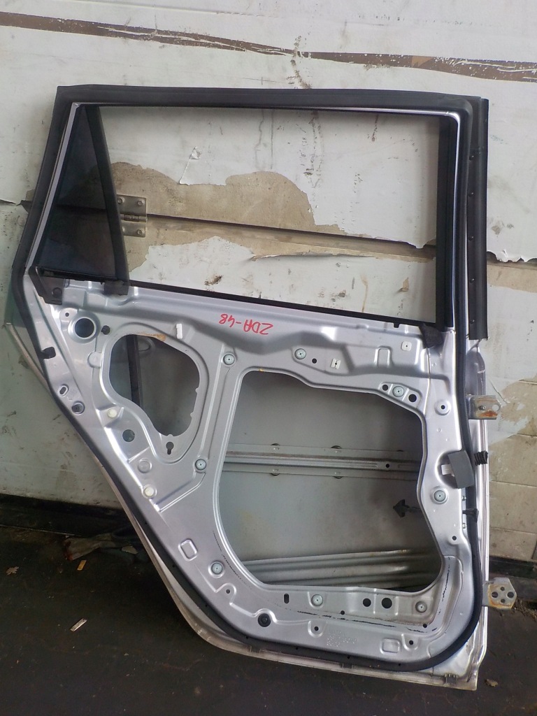 Mazda 6 дверь левое  задняя универсал 2008 год Недорого
