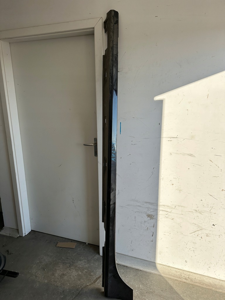 фото №8, Молдинг порог левая audi a7 ly9t