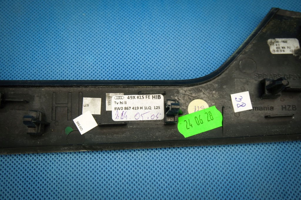 фото №7, Молдинг dekor дверь audi a4 8w b9 a5 f5 sportback 8w0867419b le2