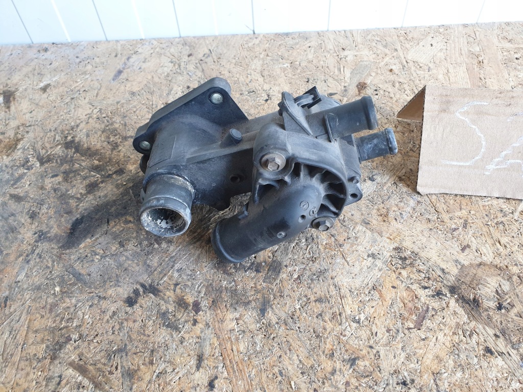 фото №1, Корпус термостата skoda octavia 1,4 032121111