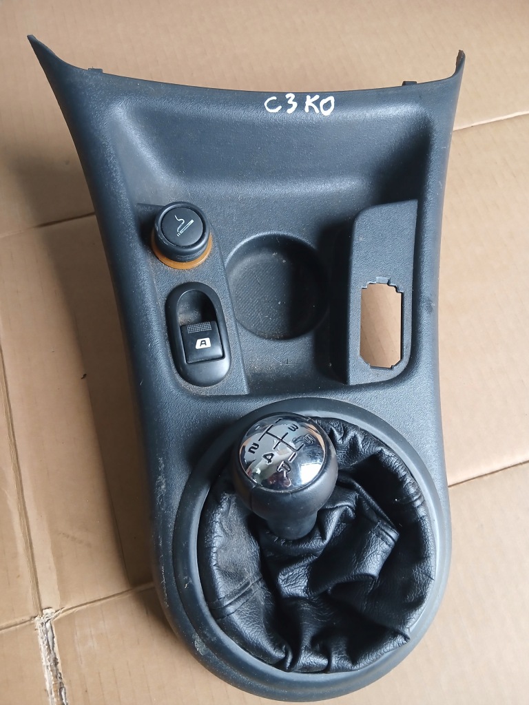 фото №1, Citroen c3 рамка защита рычаг переключения передач  9637999777