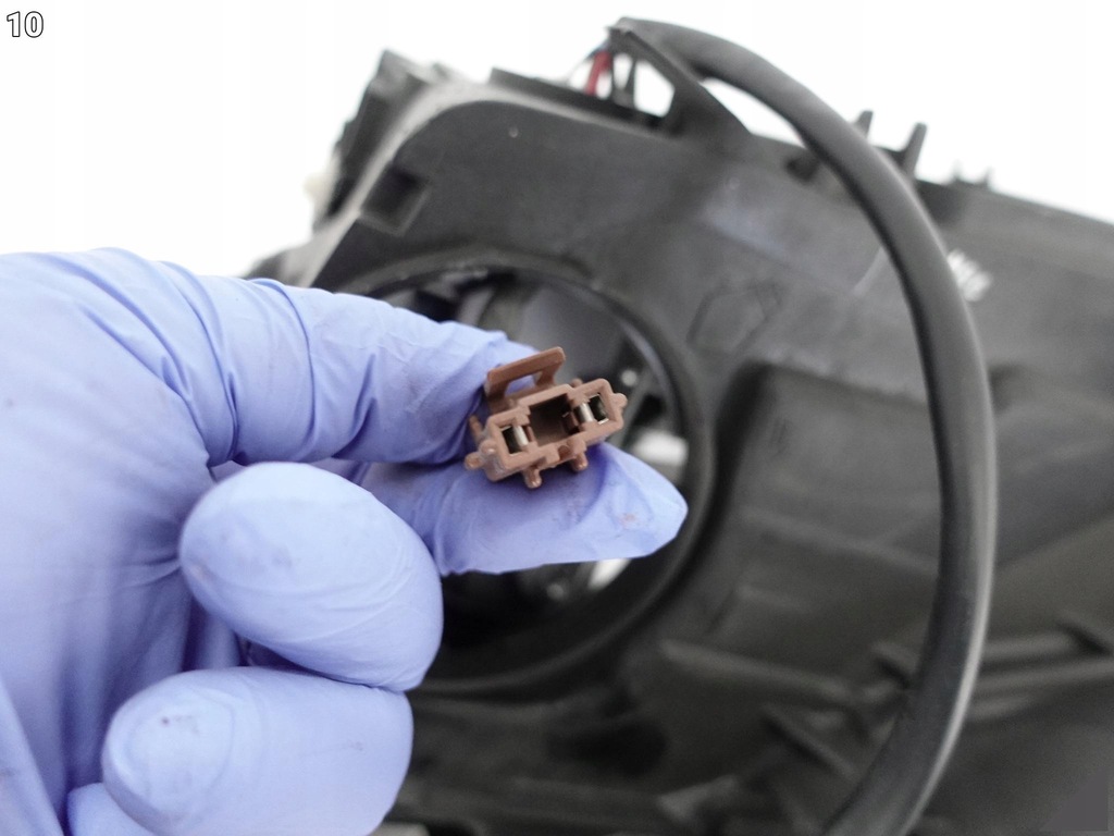 фото №11, Aston martin cygnet 11-13 звичайна лампа права eu