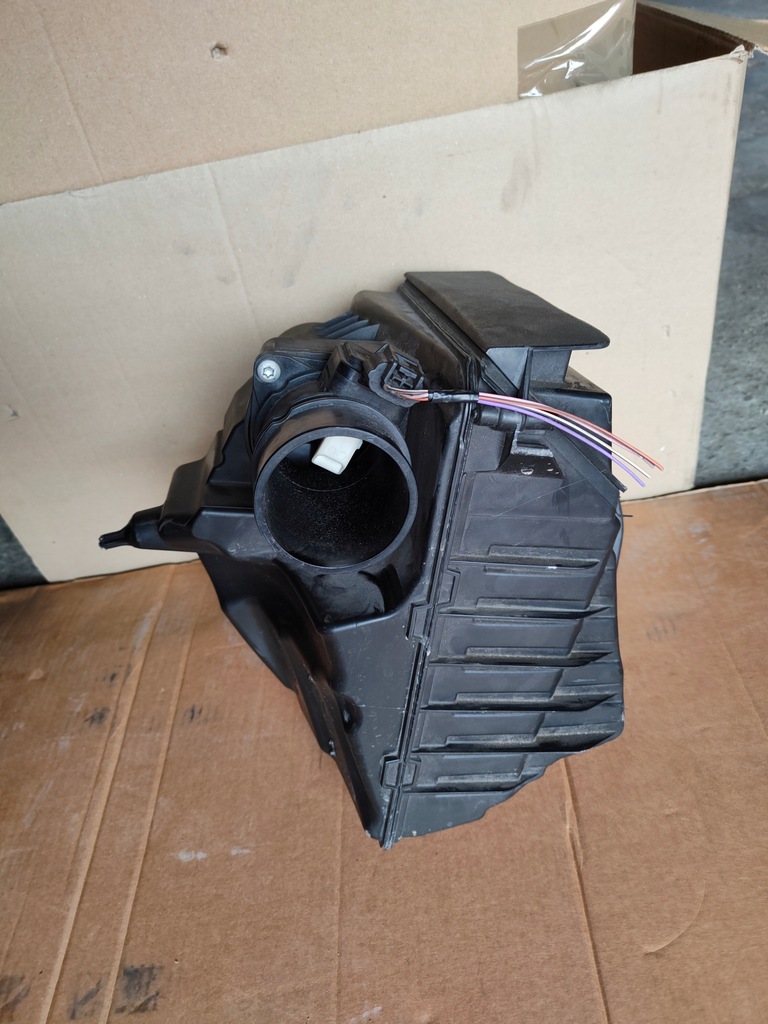 фото №1, Корпус фильтра расходомер scenic iii lift 1.5