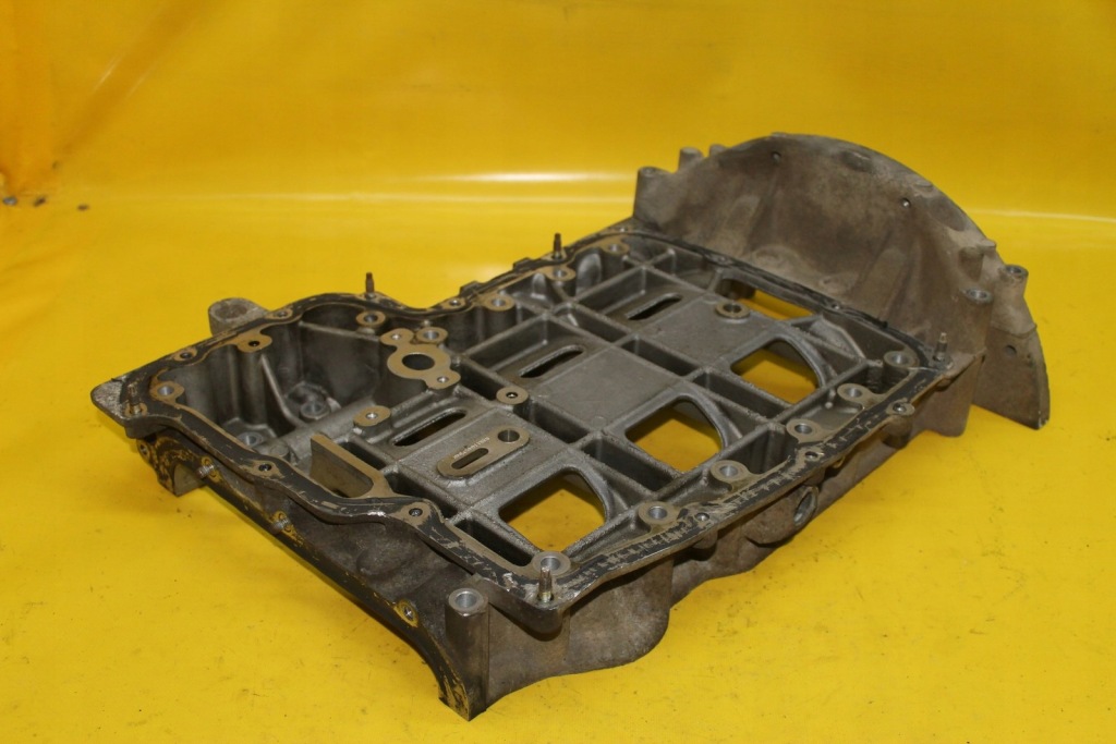 Піддон масляна transit mk6 2.4 tddi yc1q-6u003-cf Зі Шроту