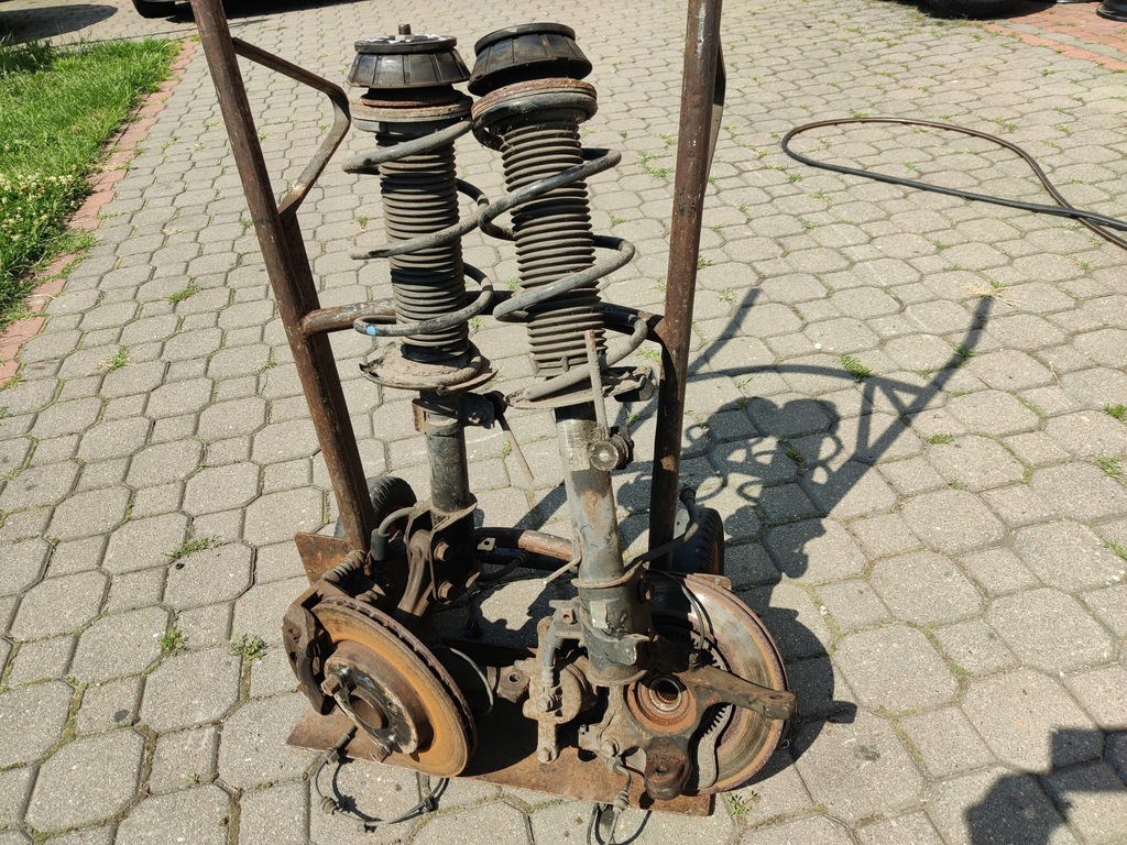 фото №1, Kpl.zwrotnica амортизатор suzuki swift 1,3ddis 10-