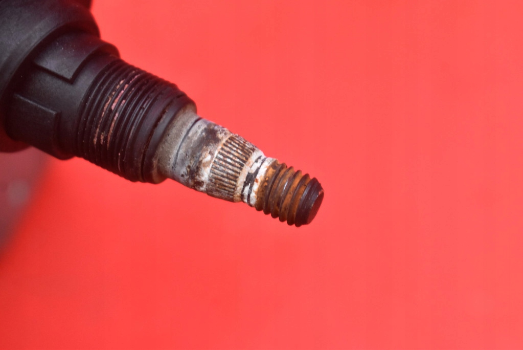 фото №7, Моторчик дворники задняя 85130-0h020 peugeot 107 3d 05-08