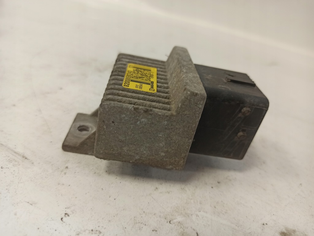 фото №6, Renault scenic 3 iii 1.5 dci 16v реле свічка 8200859243