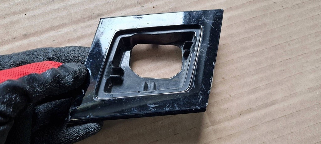 фото №7, Sq8 4m q8 рамка заглушка форсунка распылителя лампы левая перед 4m8807755a