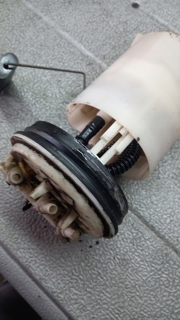 фото №5, Поплавок пального mitsubishi space star 1.9did 01r