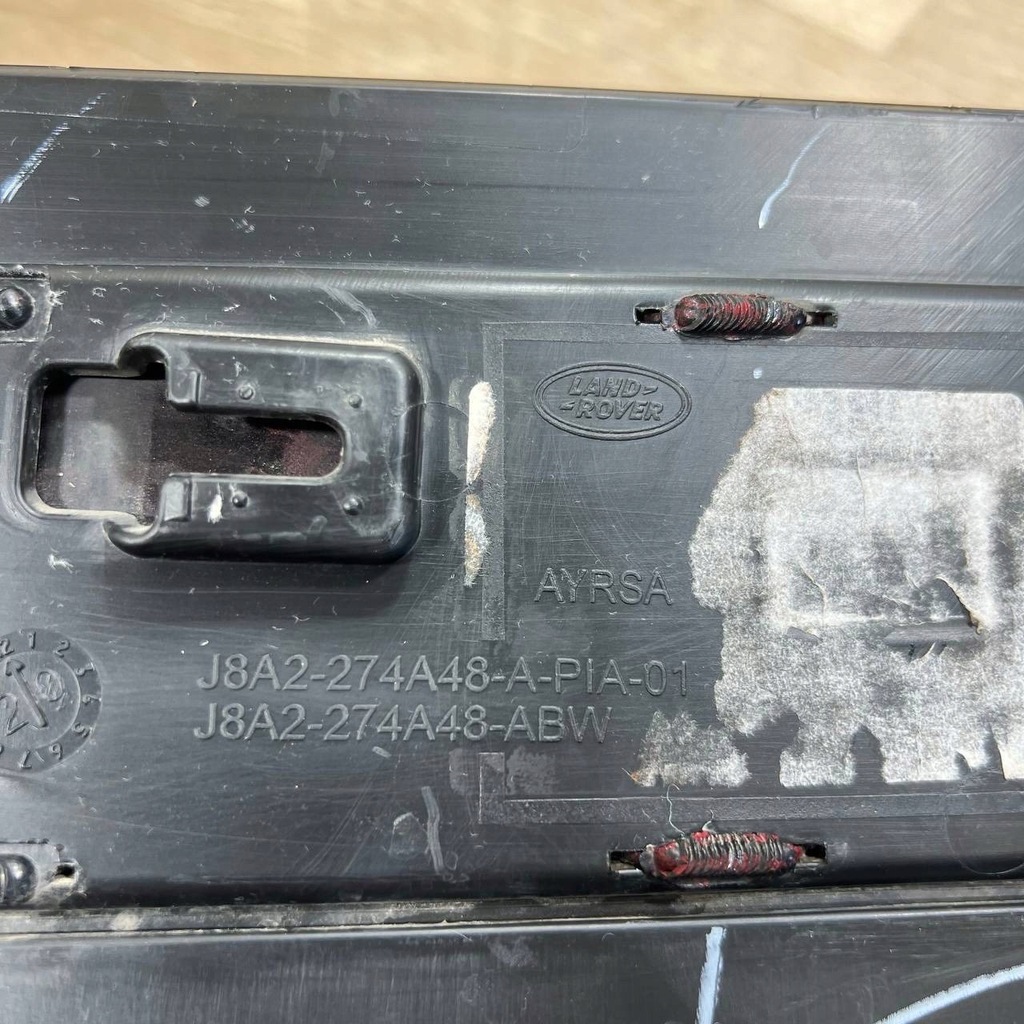 фото №13, Range rover velar l560 2017 - молдинг na дверь правый задняя j8a2-274a48-a