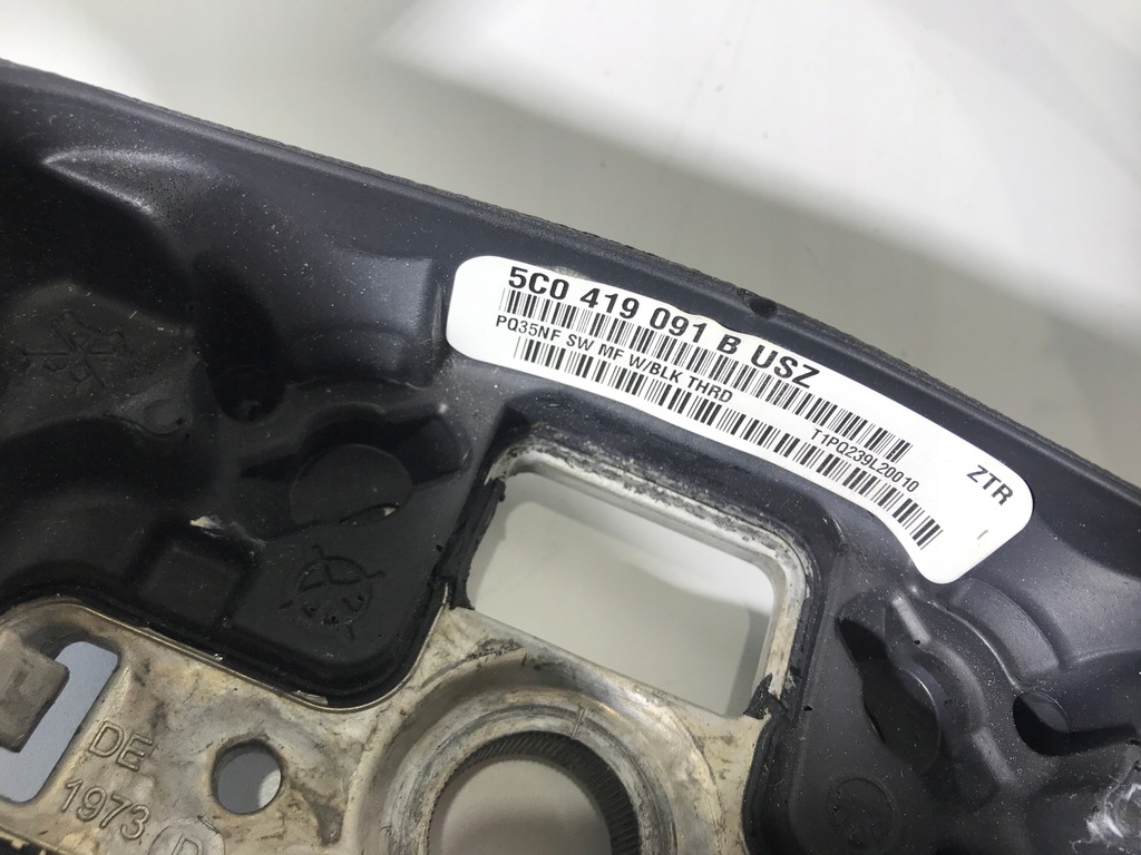 фото №13, Повітропровід шкіра vw golf vi 5c0419091b