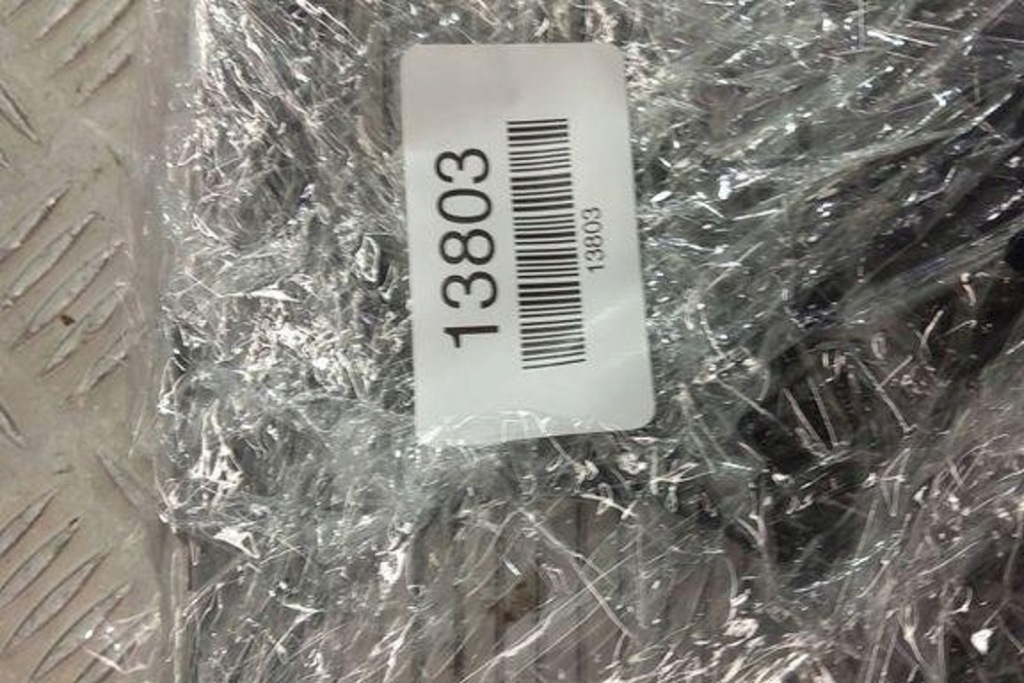 Кронштейн na кружки bmw 7 e65, e66, e67 7152117 2.99l дизель 170kw 2006 Цена