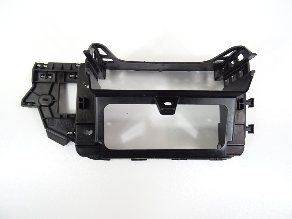 фото №5, Vw polo 2g lift r-line рамка радио панели 2g1858005b