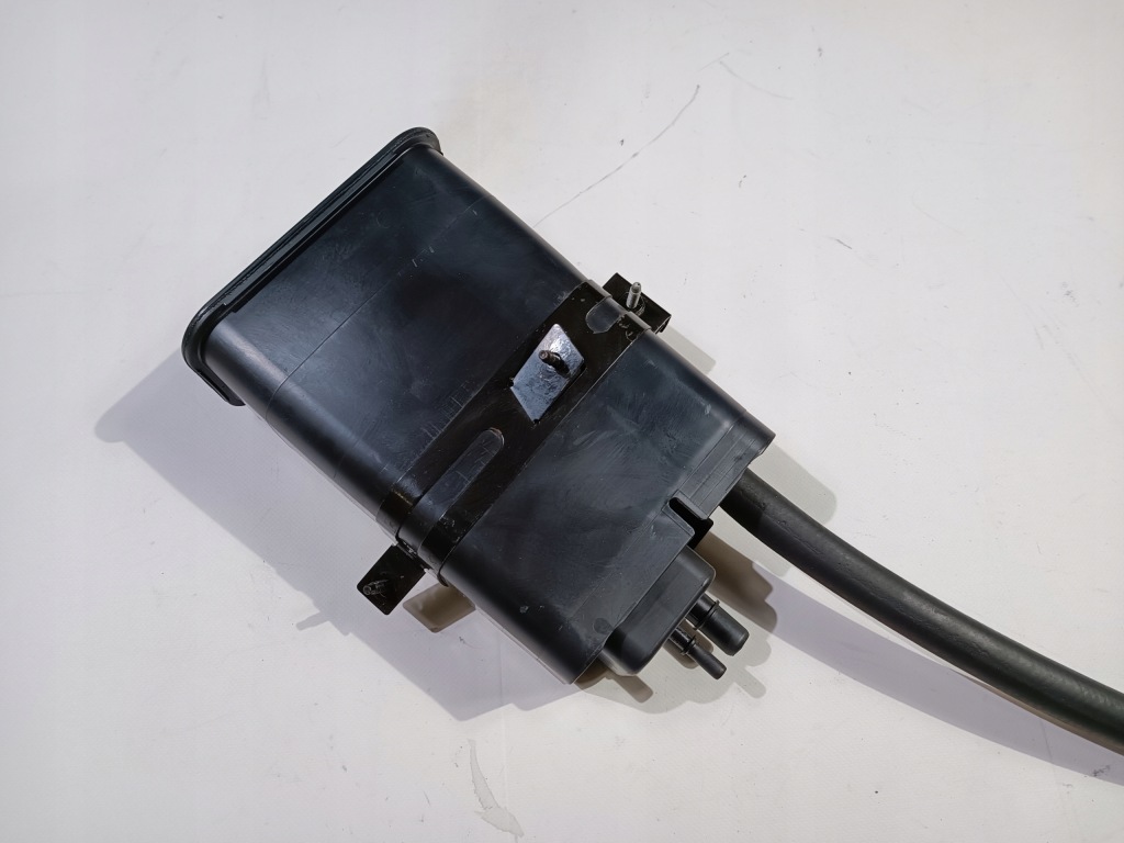 фото №1, Фильтр угольный chevrolet corvette c5 c6