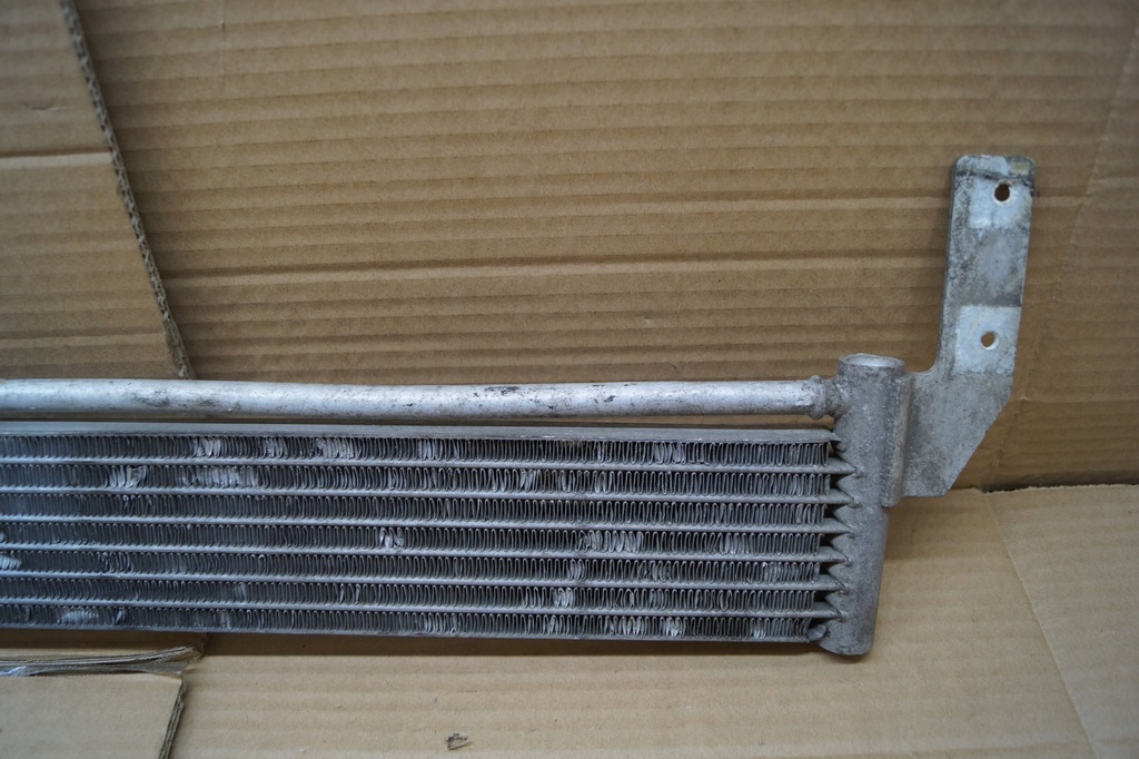 фото №8, Mercedes w212 радіатор оливи масляний радіатор a0005010765