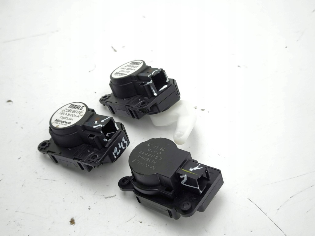 Jeep avenger моторчик кришка обдув 2024 z5509001 Зі Шроту