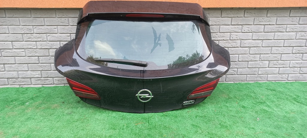 фото №1, Opel astra j gtc 2009-15 кришка багажника задня