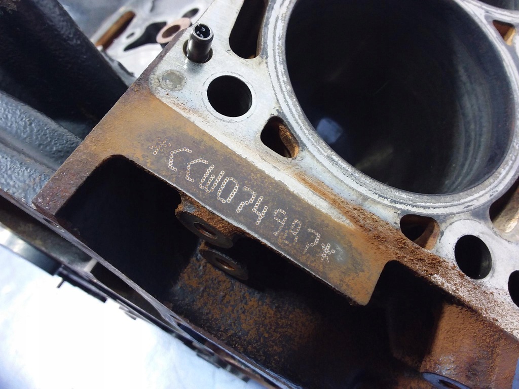 фото №4, A5 8t блок двигателя 3.0 tdi ccw 059105023f