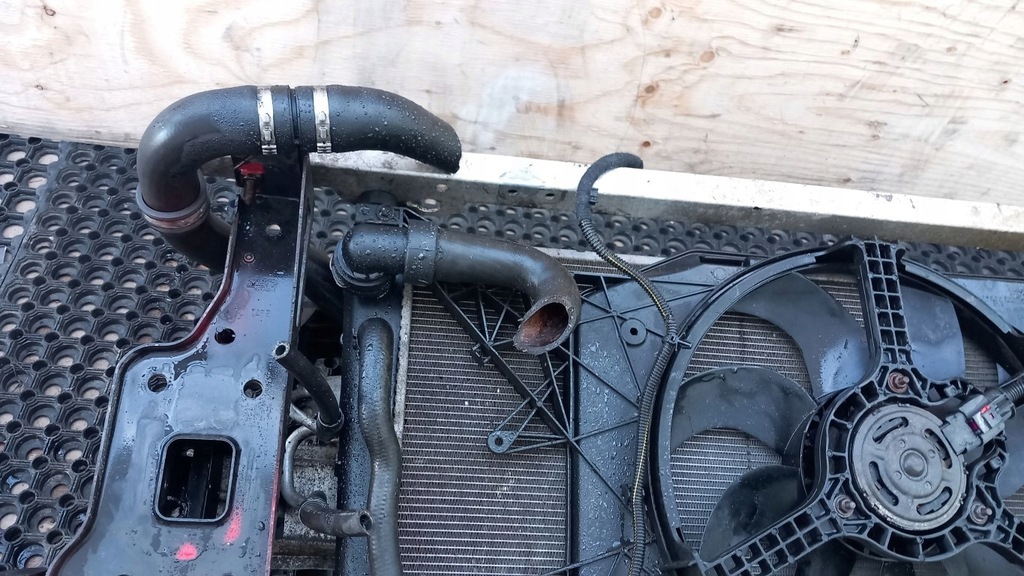 фото №9, Opel corsa d 1.3 cdti pas передній комплект