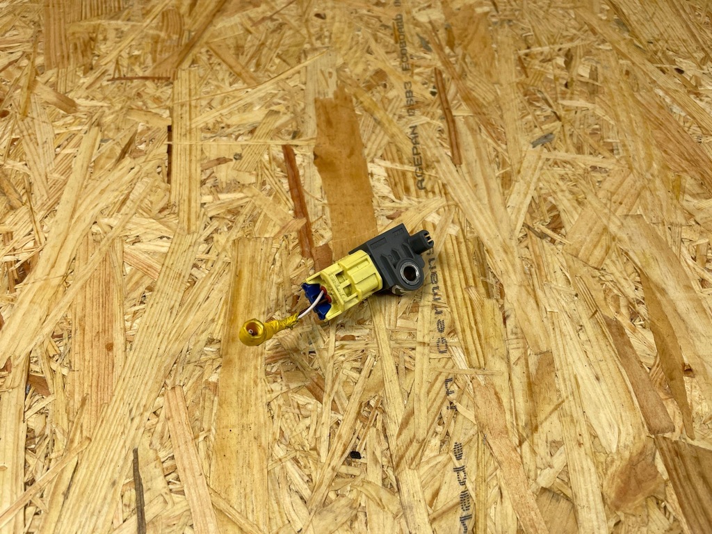 фото №5, Датчик удара ударный штекер hyundai tucson iii 95920-b4000