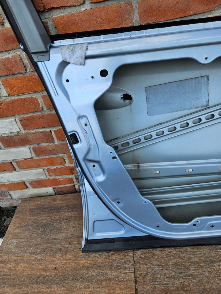 Mercedes ml w164 05-11 двері лівий перед c349 Київ