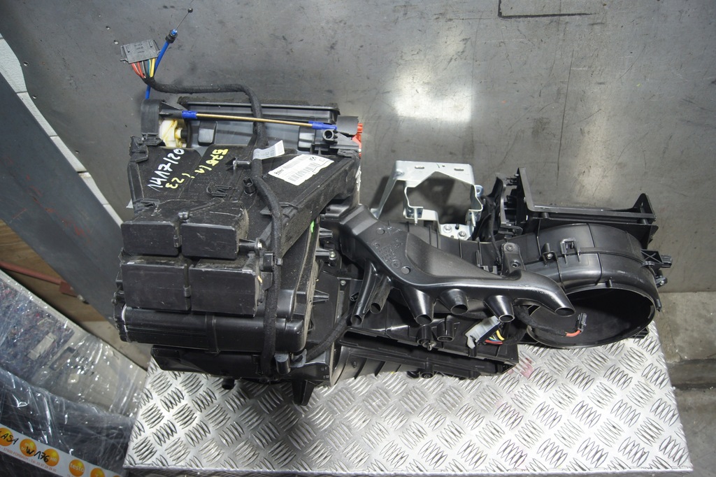 фото №11, Обігрівач vw caddy iii 1t1819003