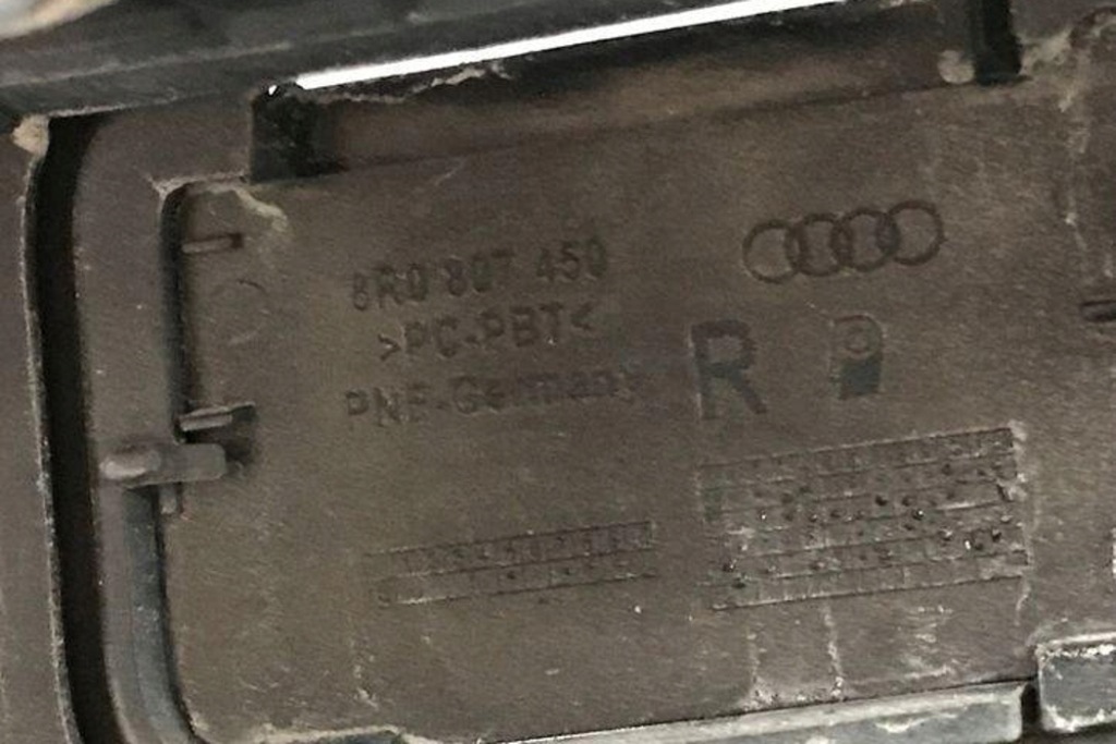 Бампер задній audi q5 8r 8r0807521m 2.0l бензиновий 155kw 2011 Зі Шроту