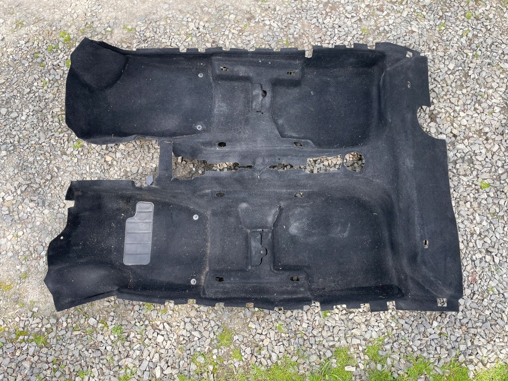 фото №1, Обшивка коврик салона skoda rapid 5jh liftback