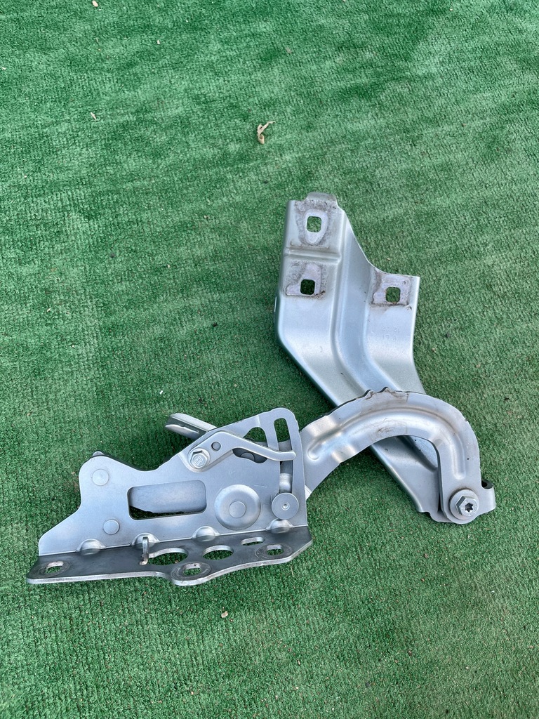 фото №8, Петля правый левый капот mercedes c klasa w206 2021- a2068803901 a2068803801