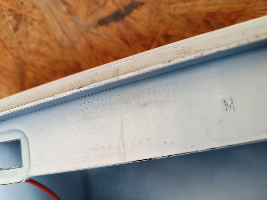 фото №9, Крыло правый перед 8200588325 renault twingo ii 2