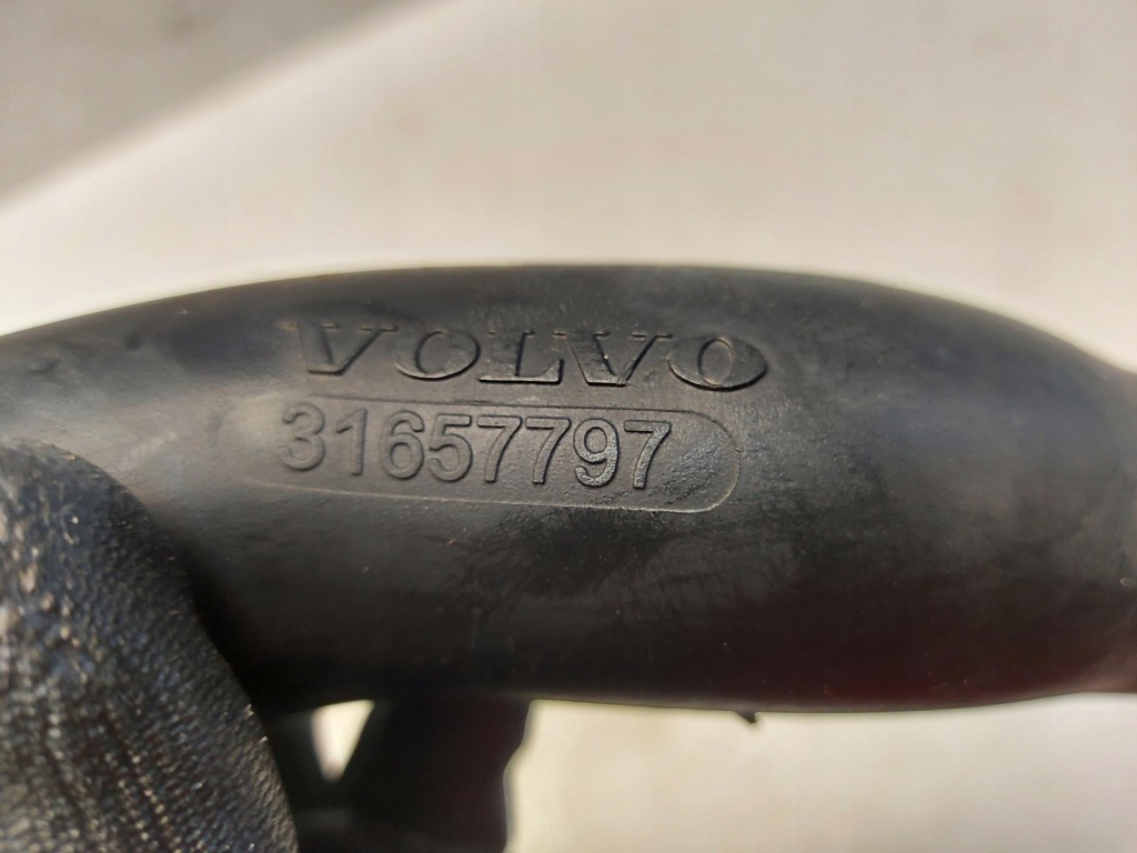 фото №3, Volvo s90 d5 sedan труба воздуха воздухозаборник 31657797