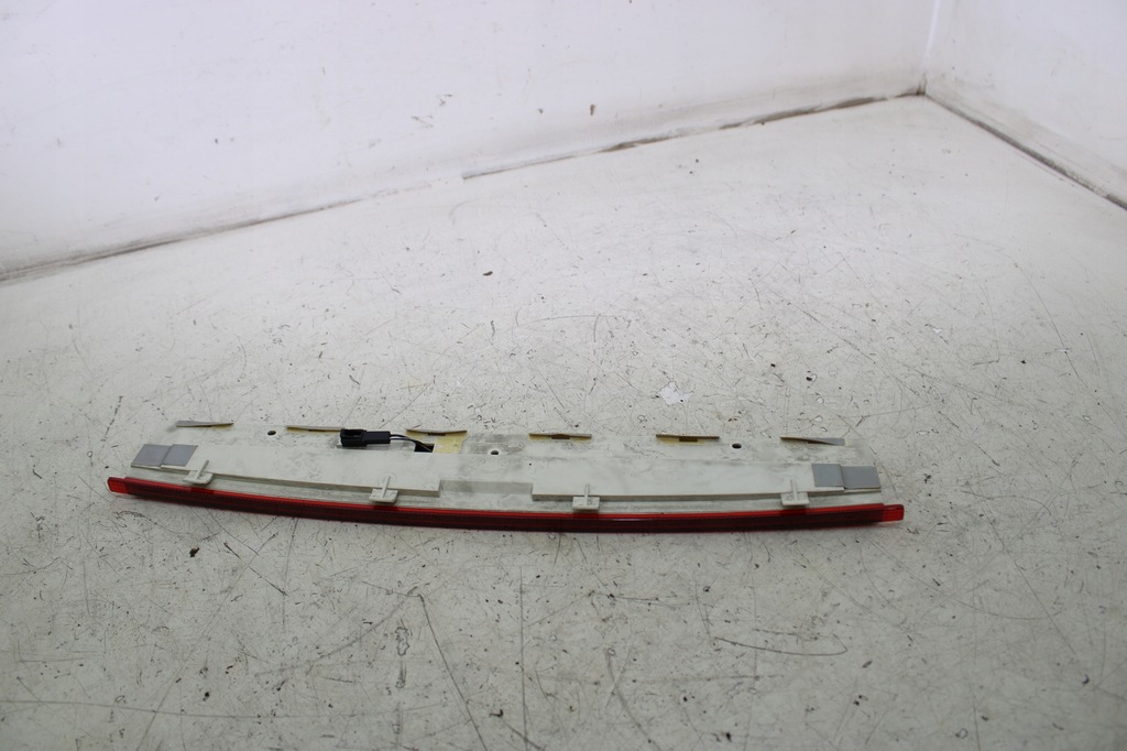 фото №5, Audi a8 d3 trzeci стоп лампа стоп-сигнал 4e0945097