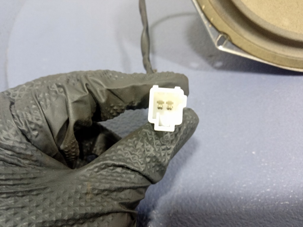 фото №2, Subaru forester ii sg 02- динамик сабвуфер 86301sa140