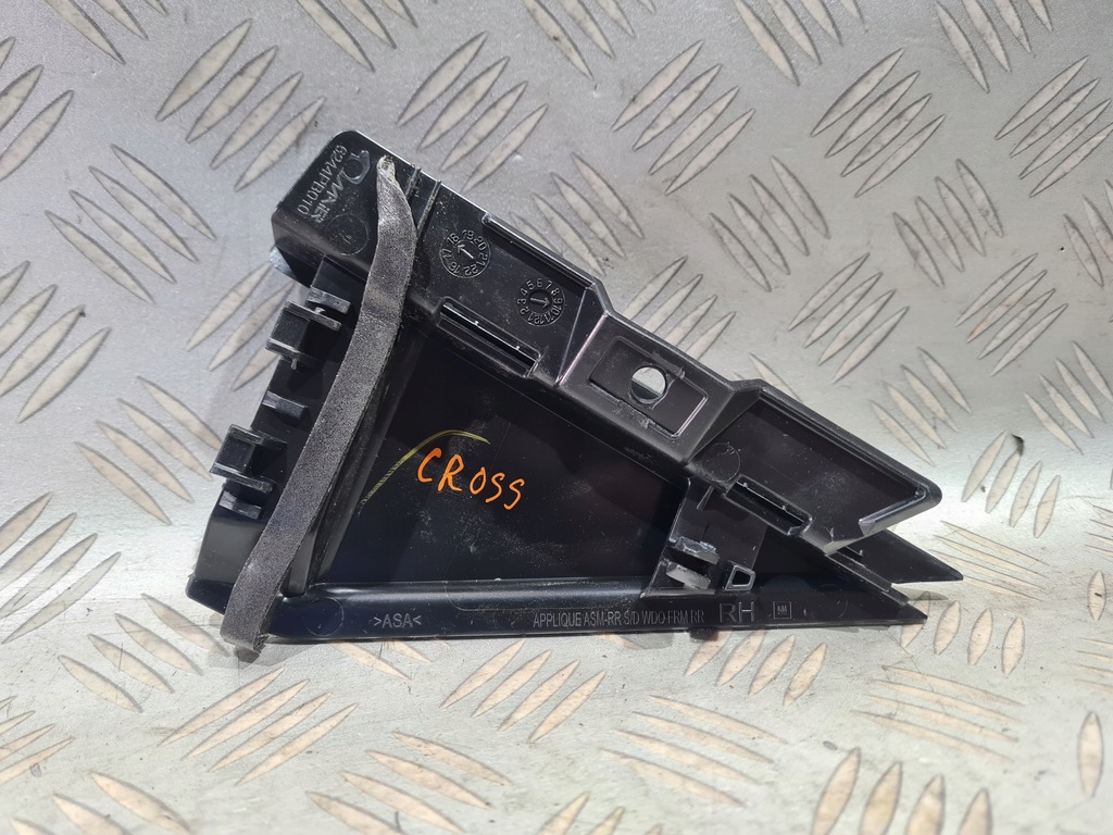 фото №4, Треугольник заглушка дверь правый задняя opel crossland x