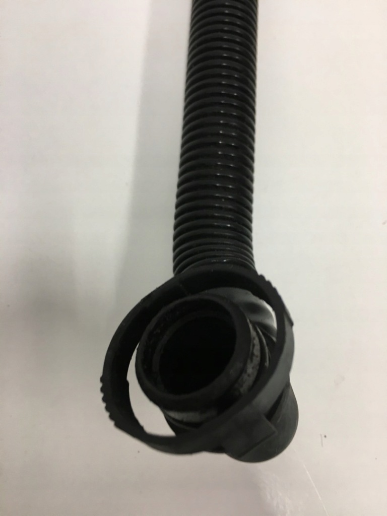 фото №10, Шланг труба вентиляция картера seat ibiza iii 1.4 036103493cp