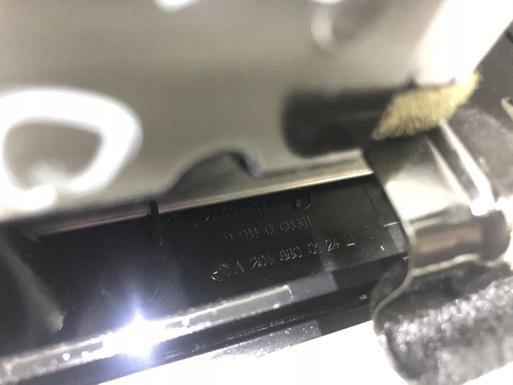 фото №12, Молдинг багажника ліва mercedes w204 2048600124