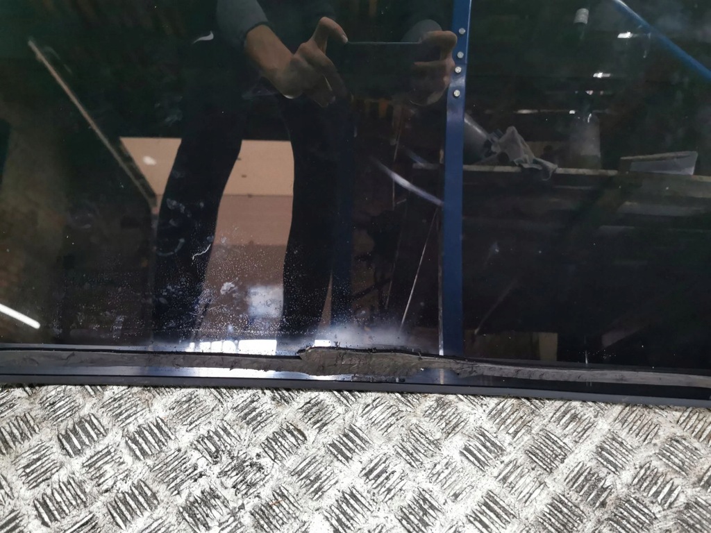 фото №10, Tesla model 3 2022 скляний люк