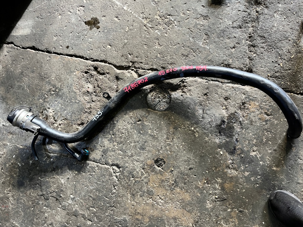 фото №1, 735 bmw x5 x6 e70 e71 f16 f16 труба заливная горловина топлива дизель 7186702