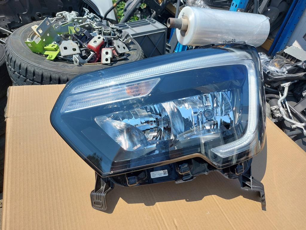 фото №1, Лампа передняя левая renault master iv 19- europa