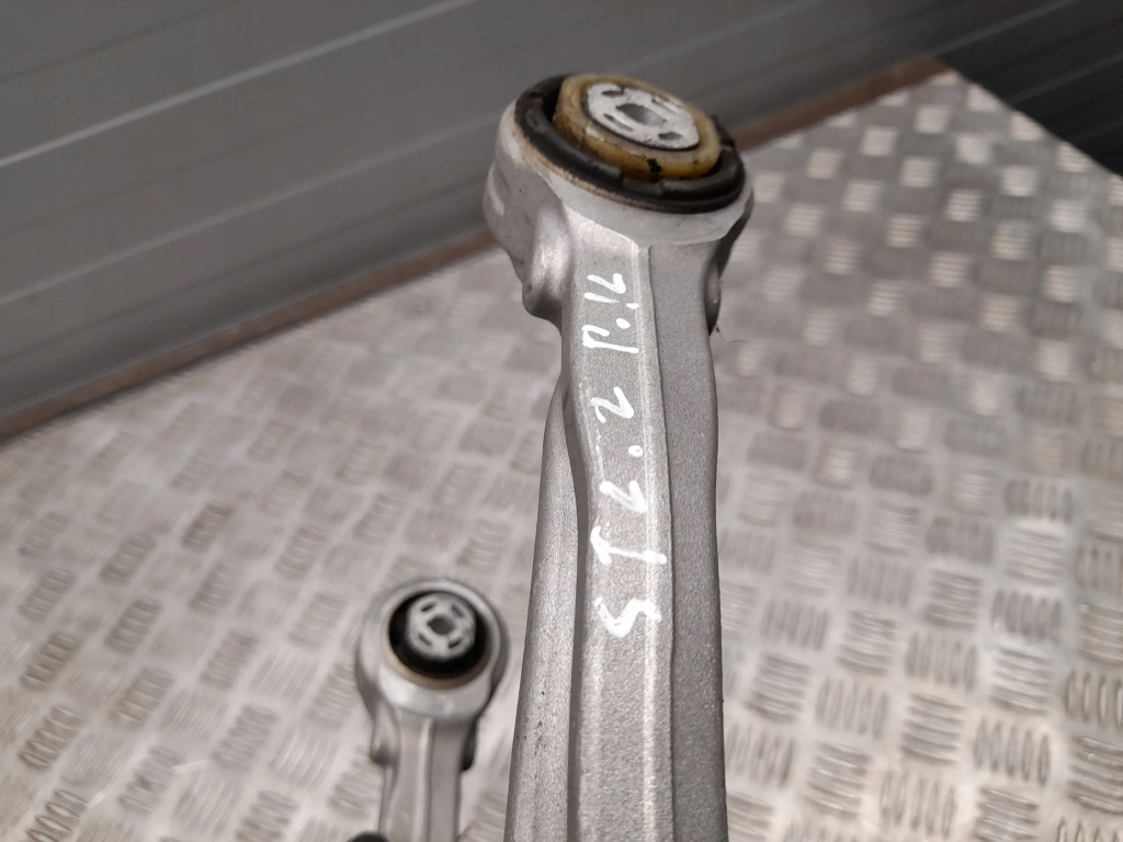 фото №2, Alfa romeo stelvio k206602 перед ліва важелі