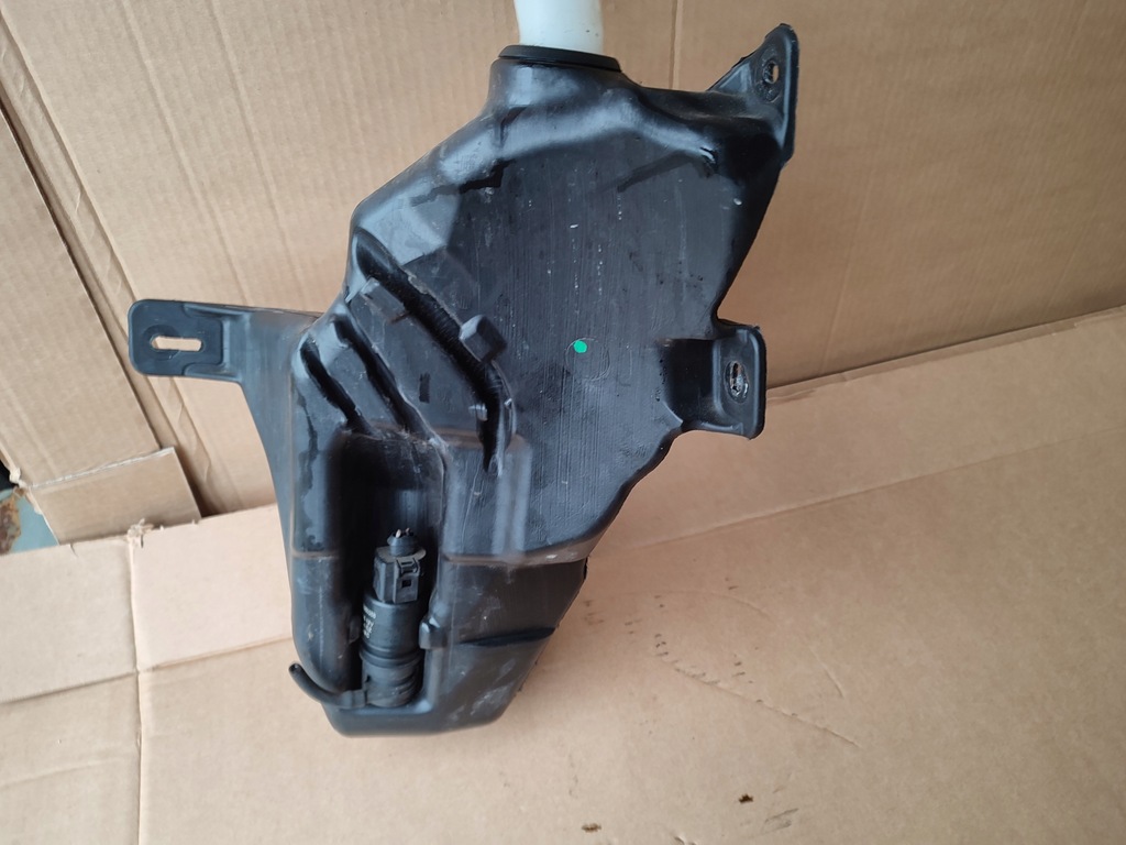 фото №5, Chevrolet оригінальний номер 13260579 бак розпилювача