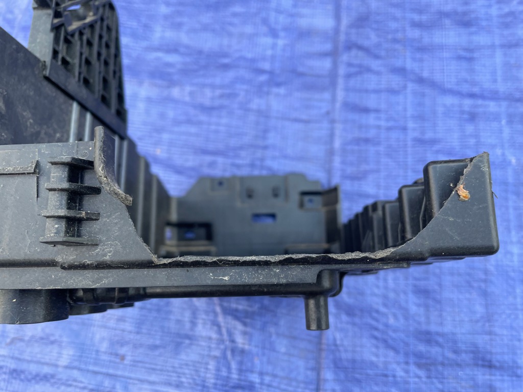 фото №7, Peugeot 208 ii основание аккумулятор