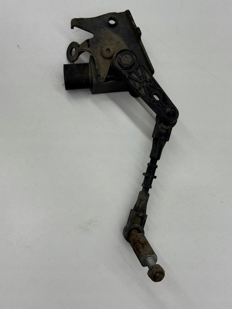 фото №6, Audi a6 c7 датчик выравнивание света ксенон перед оригинал!