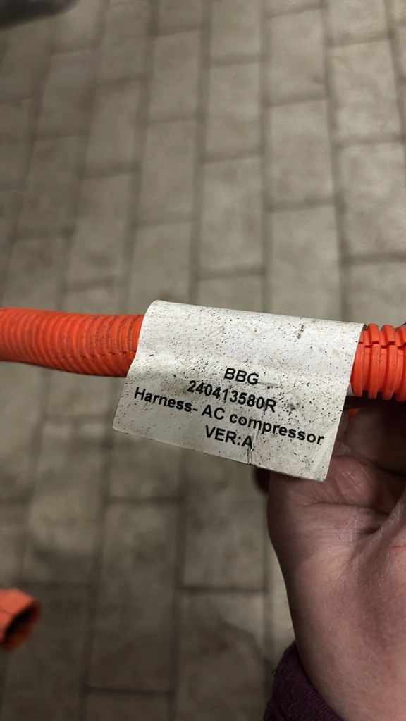 фото №4, Шланг dacia spring 240413580r