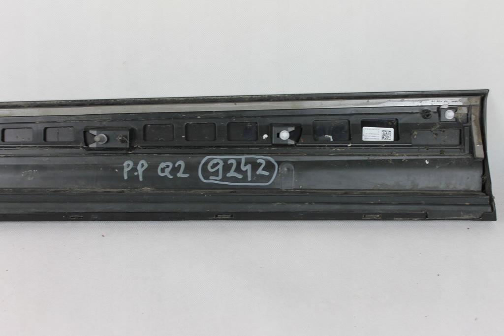 фото №9, Молдинг двері правий перед audi q2 права передня