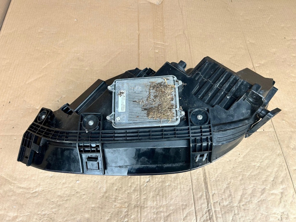 Tesla model x фара передняя правый  full led оригинал  103431900e с Разборки