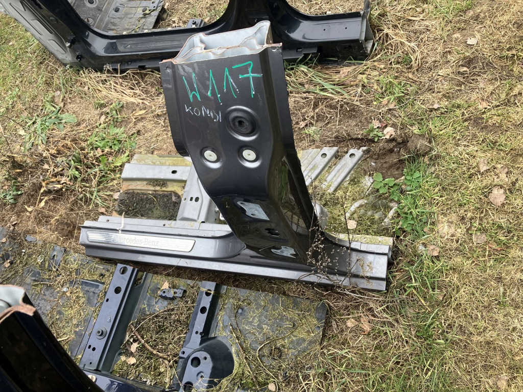 фото №1, Поріг блок двигуна mercedes cla w117 787 kombi