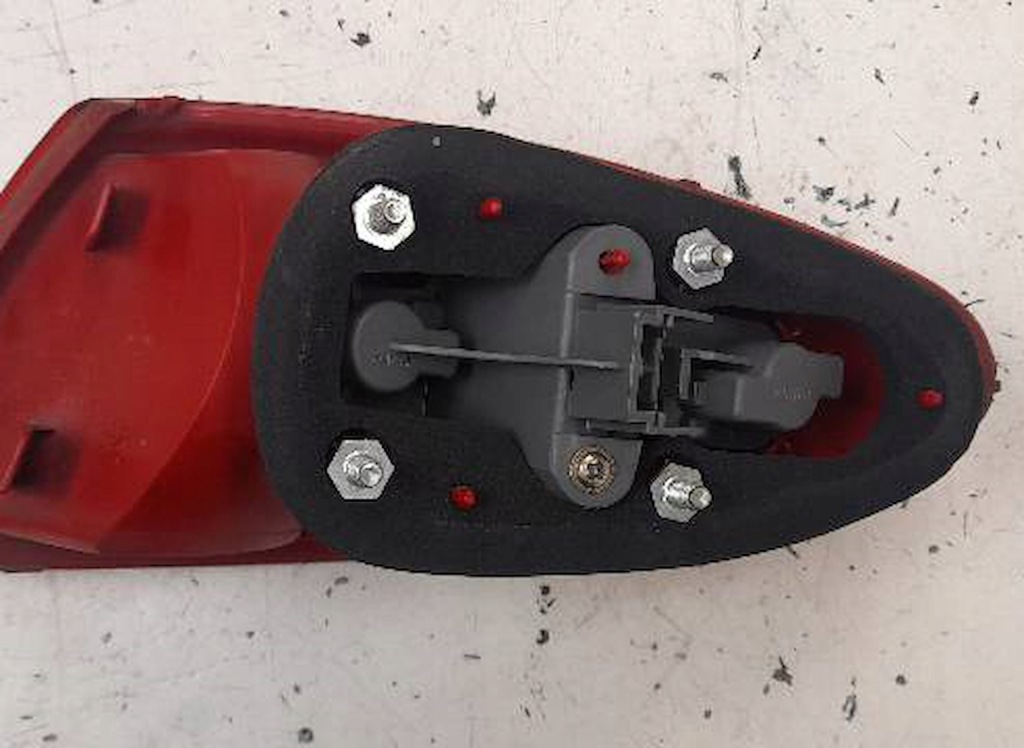 Лампа левая задняя alfa romeo 147 1,6 Доставка